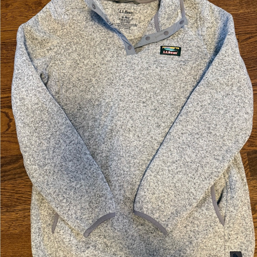 L.L. Bean Light Gray Snap Fleece - Picture 3 of 3